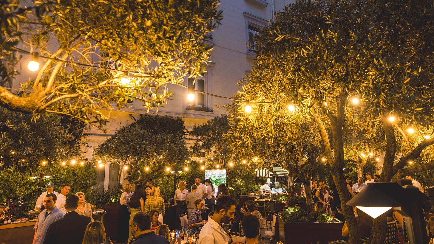 #theaftertaste | &#x39C;&#x3AF;&#x3B1; &#x3AD;&#x3BA;&#x3B8;&#x3B5;&#x3C3;&#x3B7; &#x3C6;&#x3C9;&#x3C4;&#x3BF;&#x3B3;&#x3C1;&#x3B1;&#x3C6;&#x3AF;&#x3B1;&#x3C2; &#x3B3;&#x3B9;&#x3B1; &#x3C4;&#x3B7;&#x3BD; &#x3C0;&#x3CC;&#x3BB;&#x3B7; &#x3C0;&#x3BF;&#x3C5; &#x3B1;&#x3B3;&#x3B1;&#x3C0;&#x3AC;&#x3BC;&#x3B5;, &#x3AD;&#x3BD;&#x3B1;&#x3C2; &#x3BC;&#x3C5;&#x3C3;&#x3C4;&#x3B9;&#x3BA;&#x3CC;&#x3C2; &#x3BA;&#x3AE;&#x3C0;&#x3BF;&#x3C2; &#x3BC;&#x3B5; &#x3B9;&#x3C4;&#x3B1;&#x3BB;&#x3B9;&#x3BA;&#x3AE; &#x3B3;&#x3B5;&#x3CD;&#x3C3;&#x3B7; &#x3BA;&#x3B1;&#x3B9; &#x3C4;&#x3B1; &quot;&#x3B8;&#x3AD;&#x3BB;&#x3C9;&quot; &#x3C4;&#x3B7;&#x3C2; Diana Ross &#x3B3;&#x3B9;&#x3B1; &#x3C4;&#x3B7; &#x3C3;&#x3C5;&#x3BD;&#x3B1;&#x3C5;&#x3BB;&#x3AF;&#x3B1; &#x3C4;&#x3B7;&#x3C2; &#x3C3;&#x3C4;&#x3B7;&#x3BD; &#x395;&#x3BB;&#x3BB;&#x3AC;&#x3B4;&#x3B1;