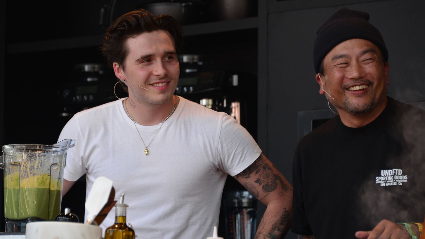 &#x3A6;&#x3B5;&#x3BB;&#x3BB;&#x3CC;&#x3C2; &#x3B1;&#x3C0;&#x3CC; &#x3BA;&#x3C1;&#x3B1;&#x3C3;&#x3AF; &#x3C3;&#x3C4;&#x3B7;&#x3BD; &#x3BA;&#x3B1;&#x3C4;&#x3C3;&#x3B1;&#x3C1;&#x3CC;&#x3BB;&#x3B1;; &#x39F; Brooklyn Beckham &#x3B4;&#x3B9;&#x3C7;&#x3AC;&#x3B6;&#x3B5;&#x3B9; &#x3BE;&#x3B1;&#x3BD;&#x3AC; &#x3C4;&#x3BF; Instagram &#x3BC;&#x3B5; &#x3C4;&#x3B7; &#x3BC;&#x3B1;&#x3B3;&#x3B5;&#x3B9;&#x3C1;&#x3B9;&#x3BA;&#x3AE; &#x3C4;&#x3BF;&#x3C5;