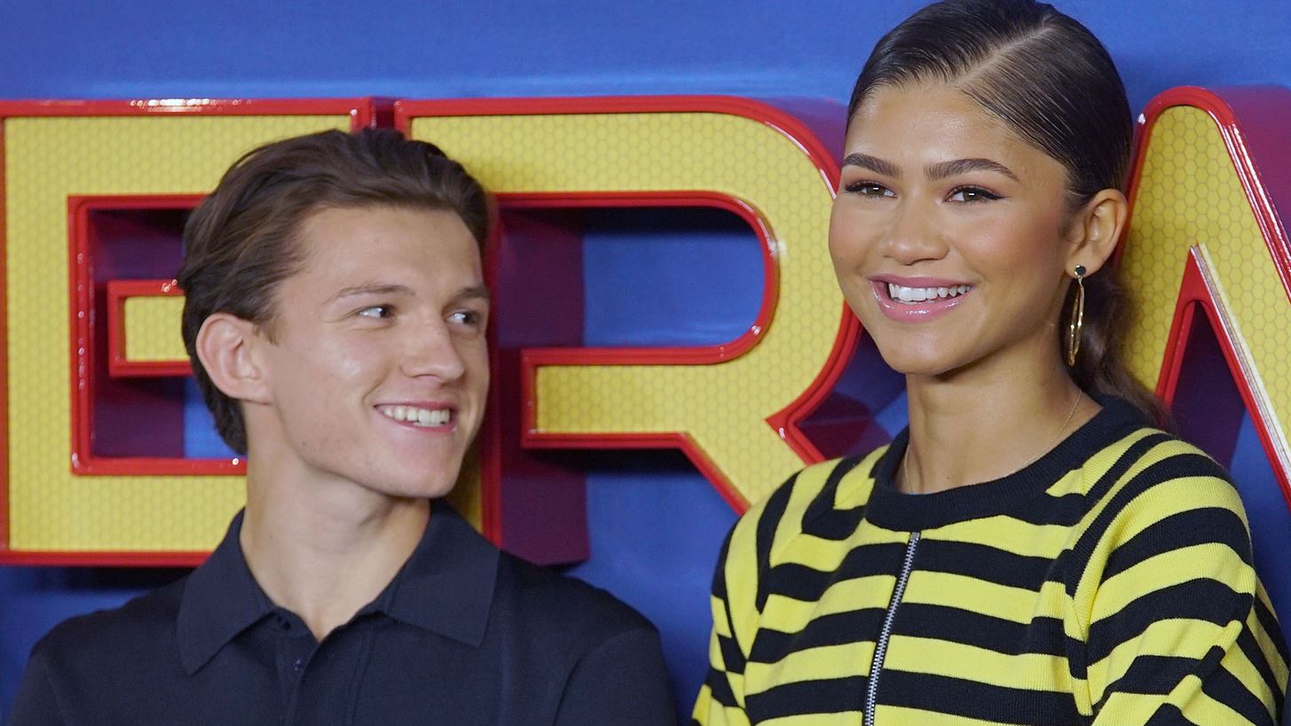 Zendaya - Tom Holland | &#x397; &#x3C4;&#x3C1;&#x3C5;&#x3C6;&#x3B5;&#x3C1;&#x3AE; &#x3C6;&#x3C9;&#x3C4;&#x3BF;&#x3B3;&#x3C1;&#x3B1;&#x3C6;&#x3AF;&#x3B1; &#x3C4;&#x3BF;&#x3C5;&#x3C2; &#x3C3;&#x3C4;&#x3BF; Instagram &#x3B5;&#x3AF;&#x3BD;&#x3B1;&#x3B9; &#x3C4;&#x3BF; &#x3B1;&#x3C0;&#x3CC;&#x3BB;&#x3C5;&#x3C4;&#x3BF; #couplegoals