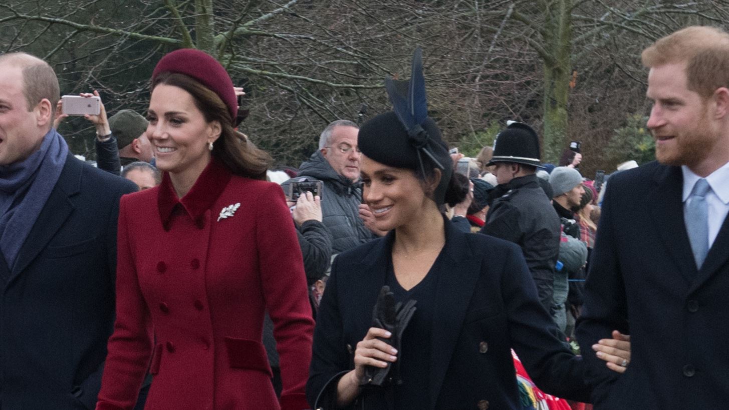 Meghan - Harry | &#x393;&#x3B9;&#x3B1;&#x3C4;&#x3AF; &#x3B4;&#x3B5;&#x3BD; &#x3C3;&#x3C5;&#x3BD;&#x3B1;&#x3BD;&#x3C4;&#x3AE;&#x3B8;&#x3B7;&#x3BA;&#x3B1;&#x3BD; &#x3BC;&#x3B5; &#x3C4;&#x3BF;&#x3BD; &#x3C0;&#x3C1;&#x3AF;&#x3B3;&#x3BA;&#x3B9;&#x3C0;&#x3B1; William &#x3BA;&#x3B1;&#x3B9; &#x3C4;&#x3B7;&#x3BD; Kate Middleton &#x3BA;&#x3B1;&#x3C4;&#x3AC; &#x3C4;&#x3BF; &#x3BC;&#x3C5;&#x3C3;&#x3C4;&#x3B9;&#x3BA;&#x3CC; &#x3C4;&#x3BF;&#x3C5;&#x3C2; &#x3C4;&#x3B1;&#x3BE;&#x3AF;&#x3B4;&#x3B9; &#x3C3;&#x3C4;&#x3B7; &#x39C;. &#x392;&#x3C1;&#x3B5;&#x3C4;&#x3B1;&#x3BD;&#x3AF;&#x3B1;