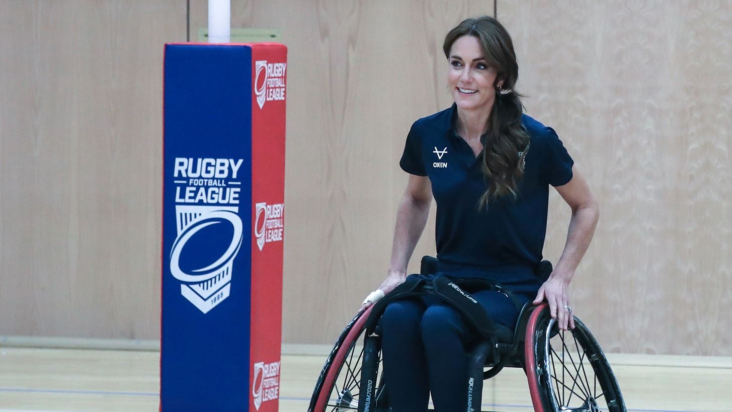 Kate Middleton | &#x395;&#x3BC;&#x3C6;&#x3B1;&#x3BD;&#x3AF;&#x3C3;&#x3C4;&#x3B7;&#x3BA;&#x3B5; &#x3BE;&#x3B1;&#x3BD;&#x3AC; &#x3BC;&#x3B5; &#x3B5;&#x3C0;&#x3B9;&#x3B4;&#x3AD;&#x3C3;&#x3BC;&#x3BF;&#x3C5;&#x3C2; &#x3C3;&#x3C4;&#x3BF; &#x3C7;&#x3AD;&#x3C1;&#x3B9;