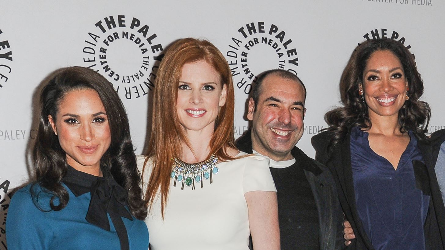 Meghan Markle | &#x397; throwback &#x3C6;&#x3C9;&#x3C4;&#x3BF;&#x3B3;&#x3C1;&#x3B1;&#x3C6;&#x3AF;&#x3B1; &#x3BC;&#x3B5; &#x3C4;&#x3BF;&#x3BD; &#x3C3;&#x3C5;&#x3BC;&#x3C0;&#x3C1;&#x3C9;&#x3C4;&#x3B1;&#x3B3;&#x3C9;&#x3BD;&#x3B9;&#x3C3;&#x3C4;&#x3AE; &#x3C4;&#x3B7;&#x3C2;, Rick Hoffman, &#x3B1;&#x3C0;&#x3CC; &#x3C4;&#x3B1; &#x3B3;&#x3C5;&#x3C1;&#x3AF;&#x3C3;&#x3BC;&#x3B1;&#x3C4;&#x3B1; &#x3C4;&#x3B7;&#x3C2; &#x3C3;&#x3B5;&#x3B9;&#x3C1;&#x3AC;&#x3C2; Suits