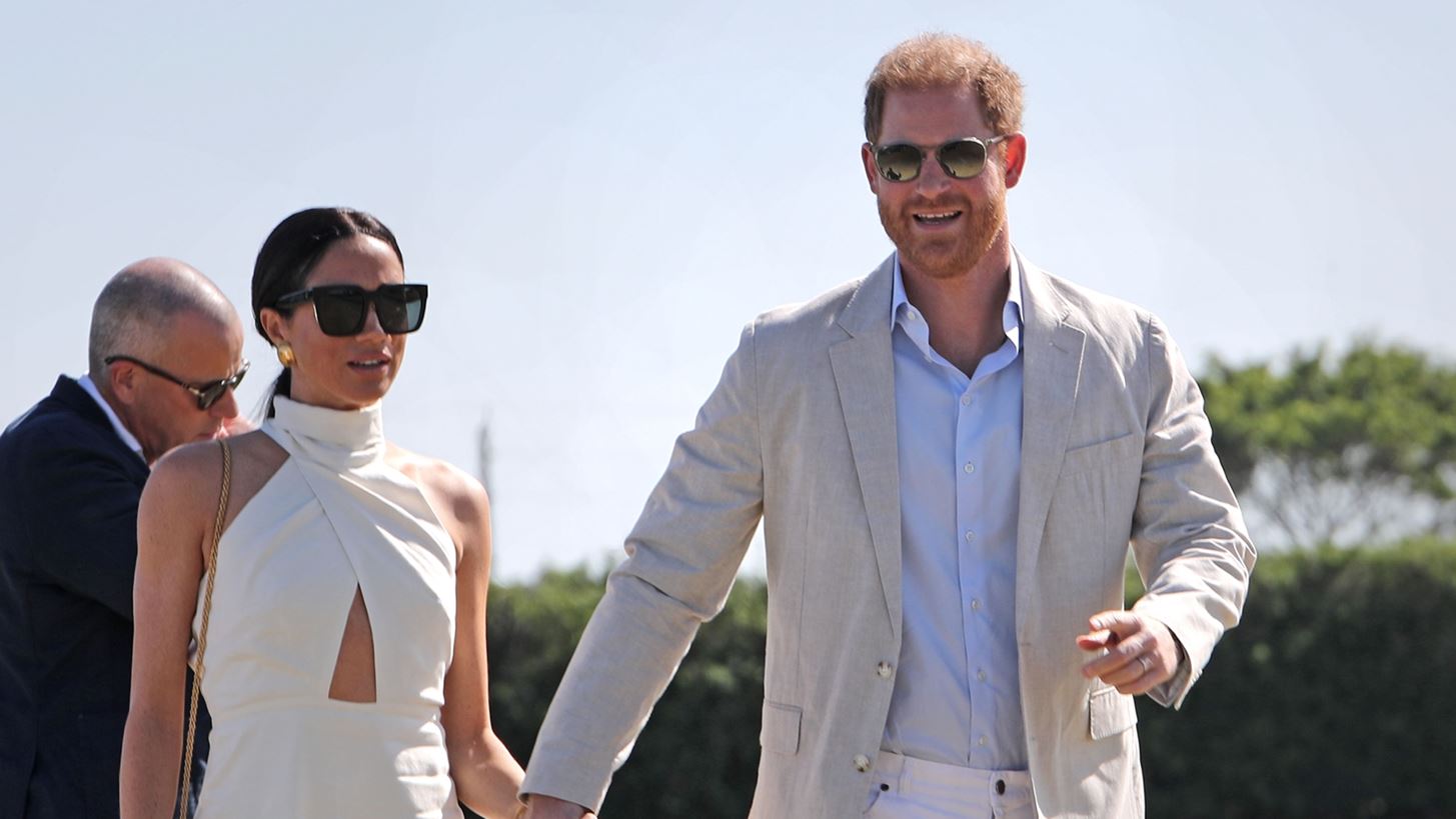 &#x397; Meghan Markle &#x3C3;&#x3C4;&#x3BF; &#x3C3;&#x3B1;&#x3BB;&#x3CC;&#x3BD;&#x3B9; &#x3C4;&#x3BF;&#x3C5; &#x3C3;&#x3C0;&#x3B9;&#x3C4;&#x3B9;&#x3BF;&#x3CD; &#x3C4;&#x3B7;&#x3C2; | &#x397; &quot;&#x3AE;&#x3C3;&#x3C5;&#x3C7;&#x3B7;&quot; &#x3B4;&#x3B9;&#x3B1;&#x3BA;&#x3CC;&#x3C3;&#x3BC;&#x3B7;&#x3C3;&#x3B7; &#x3BA;&#x3B1;&#x3B9; &#x3BF;&#x3B9; &#x3BE;&#x3CD;&#x3BB;&#x3B9;&#x3BD;&#x3B5;&#x3C2; &#x3BB;&#x3B5;&#x3C0;&#x3C4;&#x3BF;&#x3BC;&#x3AD;&#x3C1;&#x3B5;&#x3B9;&#x3B5;&#x3C2;