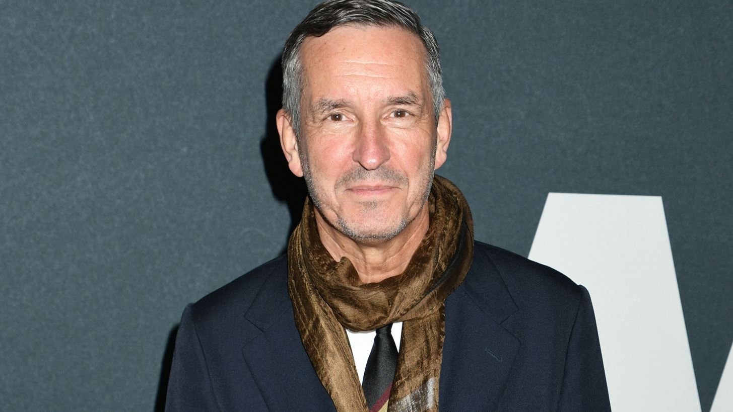 Dries Van Noten | &#x391;&#x3C0;&#x3BF;&#x3C3;&#x3CD;&#x3C1;&#x3B5;&#x3C4;&#x3B1;&#x3B9; &#x3B1;&#x3C0;&#x3CC; &#x3C4;&#x3B7;&#x3BD; &#x3B5;&#x3BD;&#x3B5;&#x3C1;&#x3B3;&#x3CC; &#x3B4;&#x3C1;&#x3AC;&#x3C3;&#x3B7;