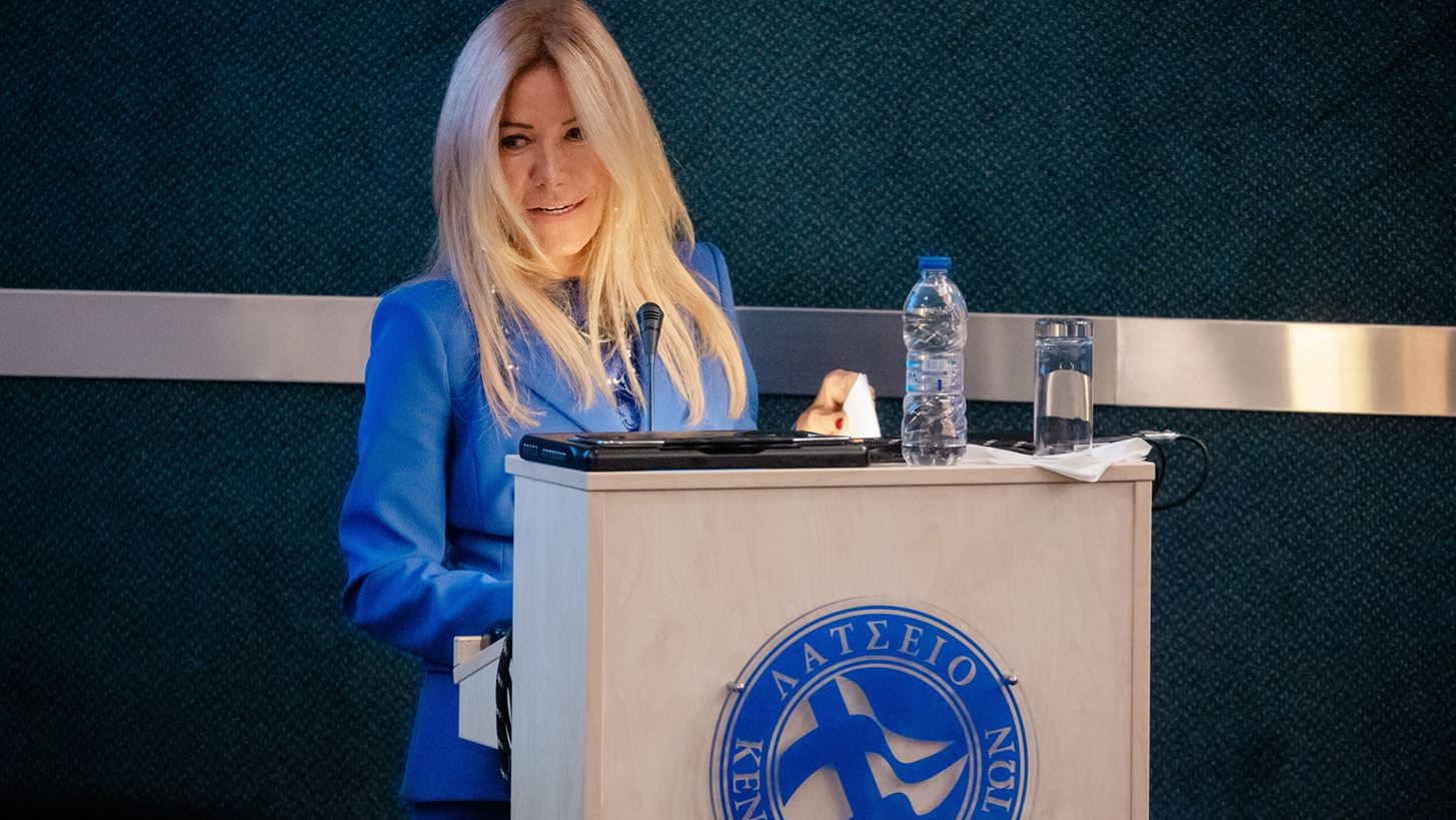 &#x39C;&#x3B1;&#x3C1;&#x3B9;&#x3AC;&#x3BD;&#x3BD;&#x3B1; &#x39B;&#x3AC;&#x3C4;&#x3C3;&#x3B7; | H chic &#x3B5;&#x3BC;&#x3C6;&#x3AC;&#x3BD;&#x3B9;&#x3C3;&#x3B7; &#x3BC;&#x3B5; &#x3BC;&#x3C0;&#x3BB;&#x3B5; &#x3BA;&#x3BF;&#x3C3;&#x3C4;&#x3BF;&#x3CD;&#x3BC;&#x3B9; &#x3BA;&#x3B1;&#x3B9; sneakers &#x3C3;&#x3B5; &#x3C3;&#x3B7;&#x3BC;&#x3B1;&#x3BD;&#x3C4;&#x3B9;&#x3BA;&#x3AE; &#x3B5;&#x3BA;&#x3B4;&#x3AE;&#x3BB;&#x3C9;&#x3C3;&#x3B7;