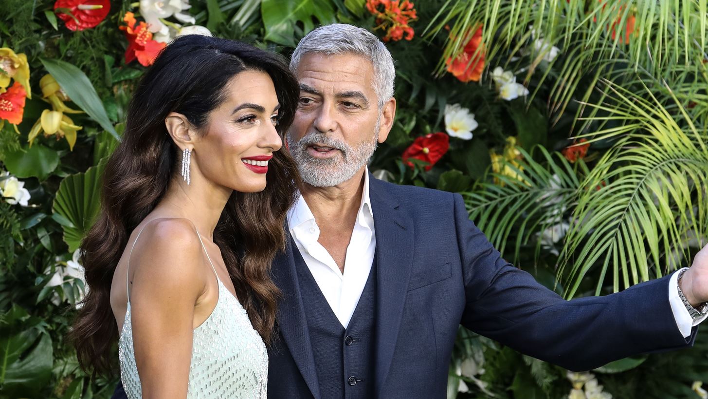 O George Clooney &#x3BC;&#x3AF;&#x3BB;&#x3B7;&#x3C3;&#x3B5; &#x3B3;&#x3B9;&#x3B1; &#x3C4;&#x3B7; &#x3B4;&#x3B9;&#x3B1;&#x3C6;&#x3BF;&#x3C1;&#x3AC; &#x3B7;&#x3BB;&#x3B9;&#x3BA;&#x3AF;&#x3B1;&#x3C2; &#x3C4;&#x3BF;&#x3C5; &#x3BC;&#x3B5; &#x3C4;&#x3B7;&#x3BD; Amal