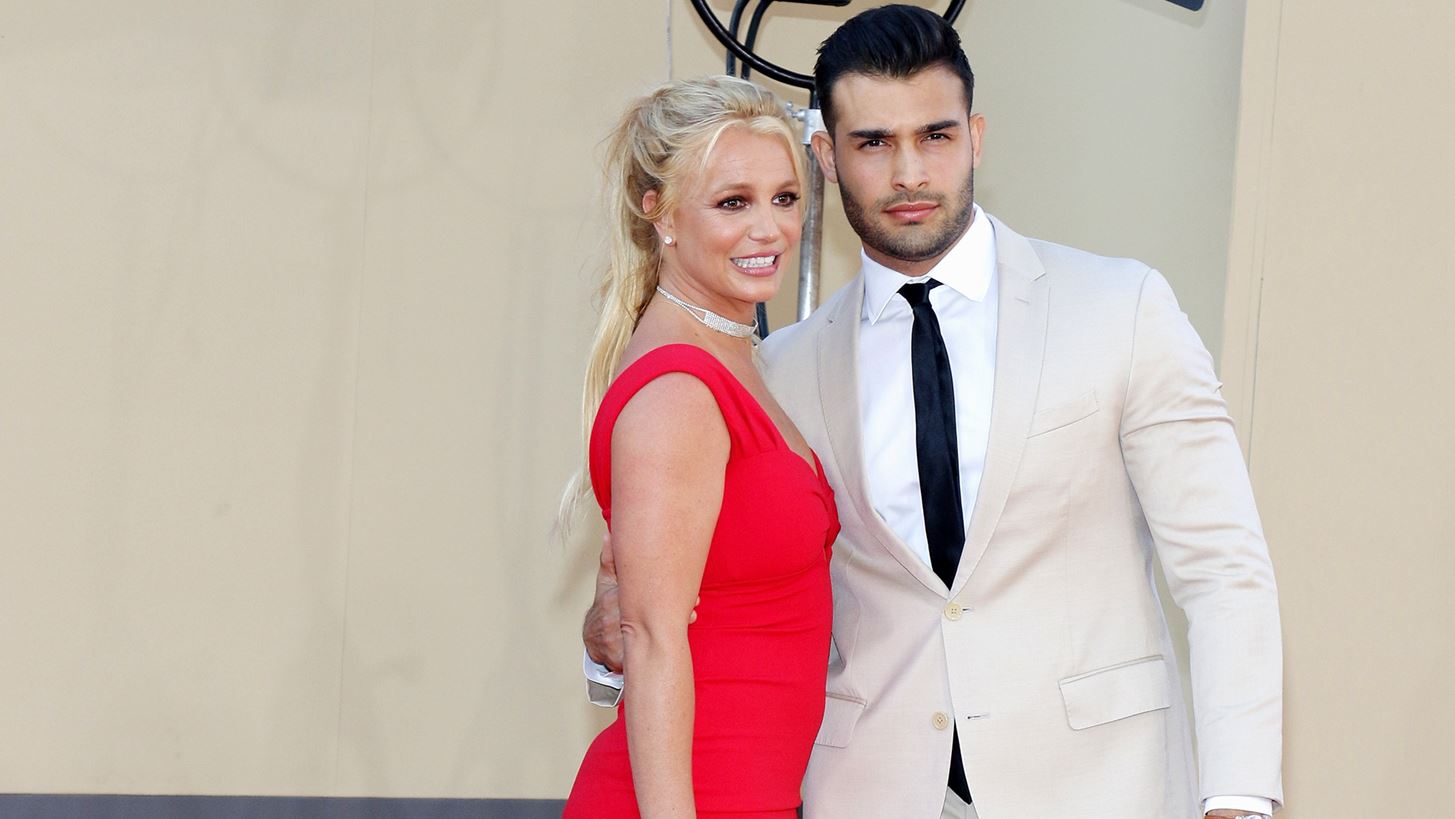Britney Spears | &#x3A0;&#x3CE;&#x3C2; &#x3AC;&#x3BB;&#x3BB;&#x3B1;&#x3BE;&#x3B5; &#x3B7; &#x3B6;&#x3C9;&#x3AE; &#x3C4;&#x3B7;&#x3C2; &#x3BC;&#x3B5;&#x3C4;&#x3AC; &#x3C4;&#x3B7; &#x3BC;&#x3B5;&#x3C4;&#x3B1;&#x3BA;&#x3CC;&#x3BC;&#x3B9;&#x3C3;&#x3B7; &#x3C4;&#x3BF;&#x3C5; Sam Asghari &#x3B1;&#x3C0;&#x3CC; &#x3C4;&#x3BF; &#x3C3;&#x3C0;&#x3AF;&#x3C4;&#x3B9; &#x3C4;&#x3BF;&#x3C5;&#x3C2;