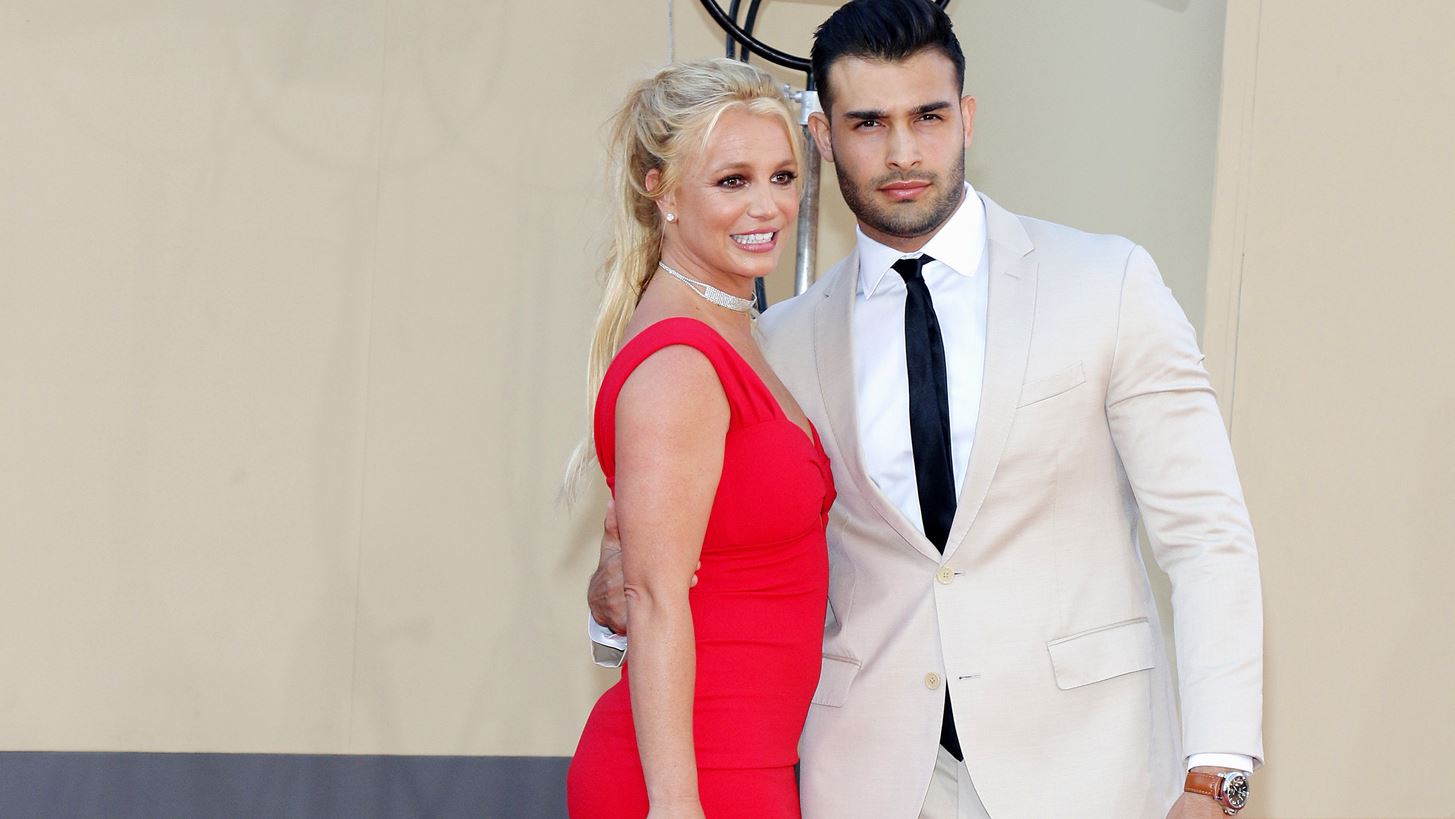 Britney Spears | &#x395;&#x3AF;&#x3BD;&#x3B1;&#x3B9; &#x3AD;&#x3B3;&#x3BA;&#x3C5;&#x3BF;&#x3C2; &#x3C3;&#x3C4;&#x3BF; &#x3C4;&#x3C1;&#x3AF;&#x3C4;&#x3BF; &#x3C0;&#x3B1;&#x3B9;&#x3B4;&#x3AF; &#x3C4;&#x3B7;&#x3C2;