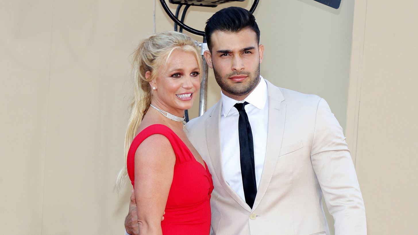 H Britney Spears &#x3B1;&#x3BD;&#x3B1;&#x3BA;&#x3BF;&#x3AF;&#x3BD;&#x3C9;&#x3C3;&#x3B5; &#x3C3;&#x3C4;&#x3BF; Instagram &#x3C4;&#x3B7;&#x3BD; &#x3B1;&#x3C0;&#x3BF;&#x3B2;&#x3BF;&#x3BB;&#x3AE; &#x3C4;&#x3BF;&#x3C5; &#x3BC;&#x3C9;&#x3C1;&#x3BF;&#x3CD; &#x3C4;&#x3B7;&#x3C2;