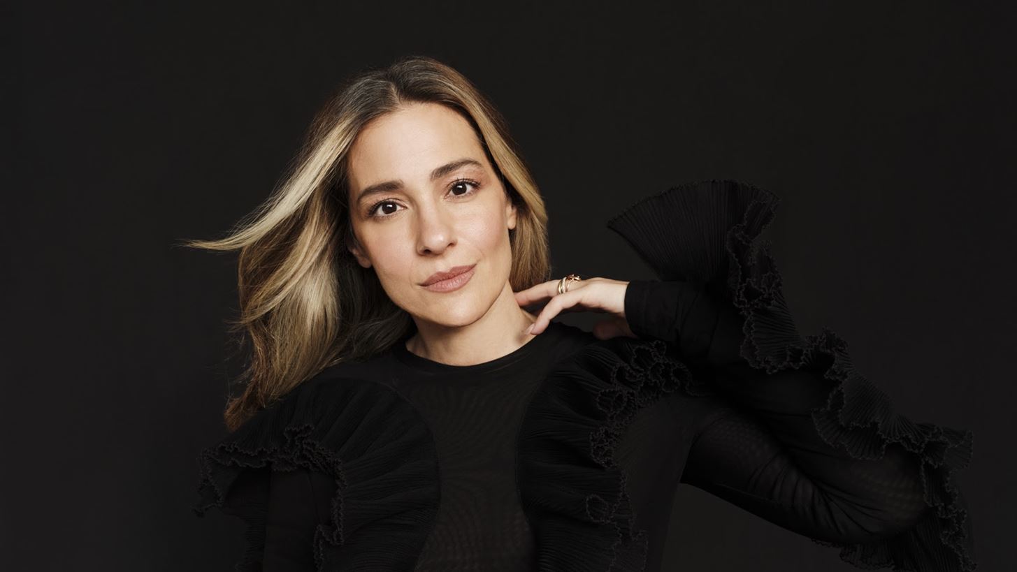 Η μουσική του Μίκη Θεοδωράκη και του Μάνου Χατζιδάκι ταξιδεύει σε 21 σημεία του πλανήτη μέσα από μία νέα παγκόσμια περιοδεία