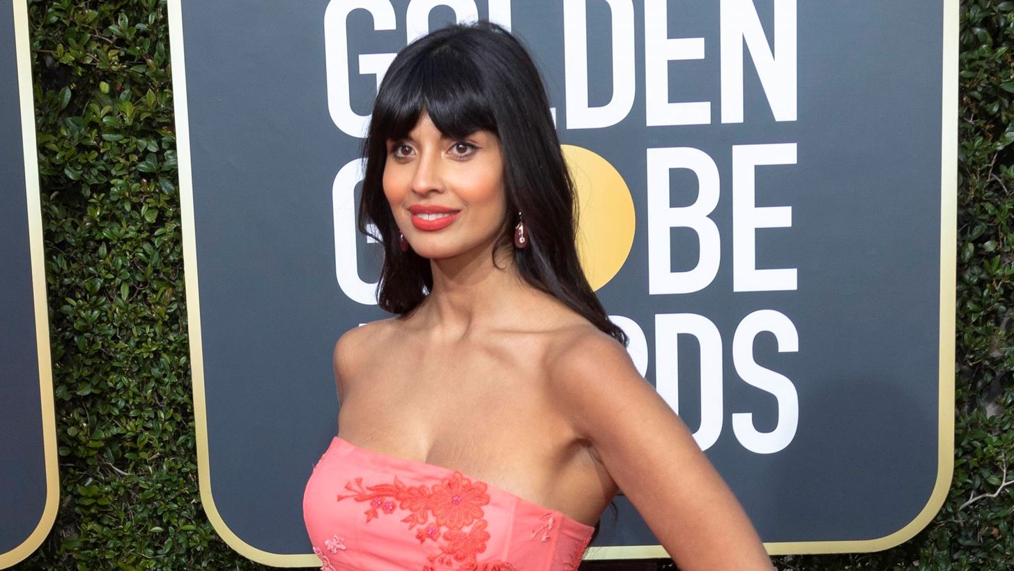 &#x397; Jameela Jamil &#x3B1;&#x3C0;&#x3BF;&#x3C7;&#x3C9;&#x3C1;&#x3B5;&#x3AF; &#x3B1;&#x3C0;&#x3CC; &#x3C4;&#x3BF; Twitter &#x3BC;&#x3B5;&#x3C4;&#x3AC; &#x3C4;&#x3B7;&#x3BD; &#x3B1;&#x3B3;&#x3BF;&#x3C1;&#x3AC; &#x3C4;&#x3BF;&#x3C5; &#x3B1;&#x3C0;&#x3CC; &#x3C4;&#x3BF;&#x3BD; Elon Musk