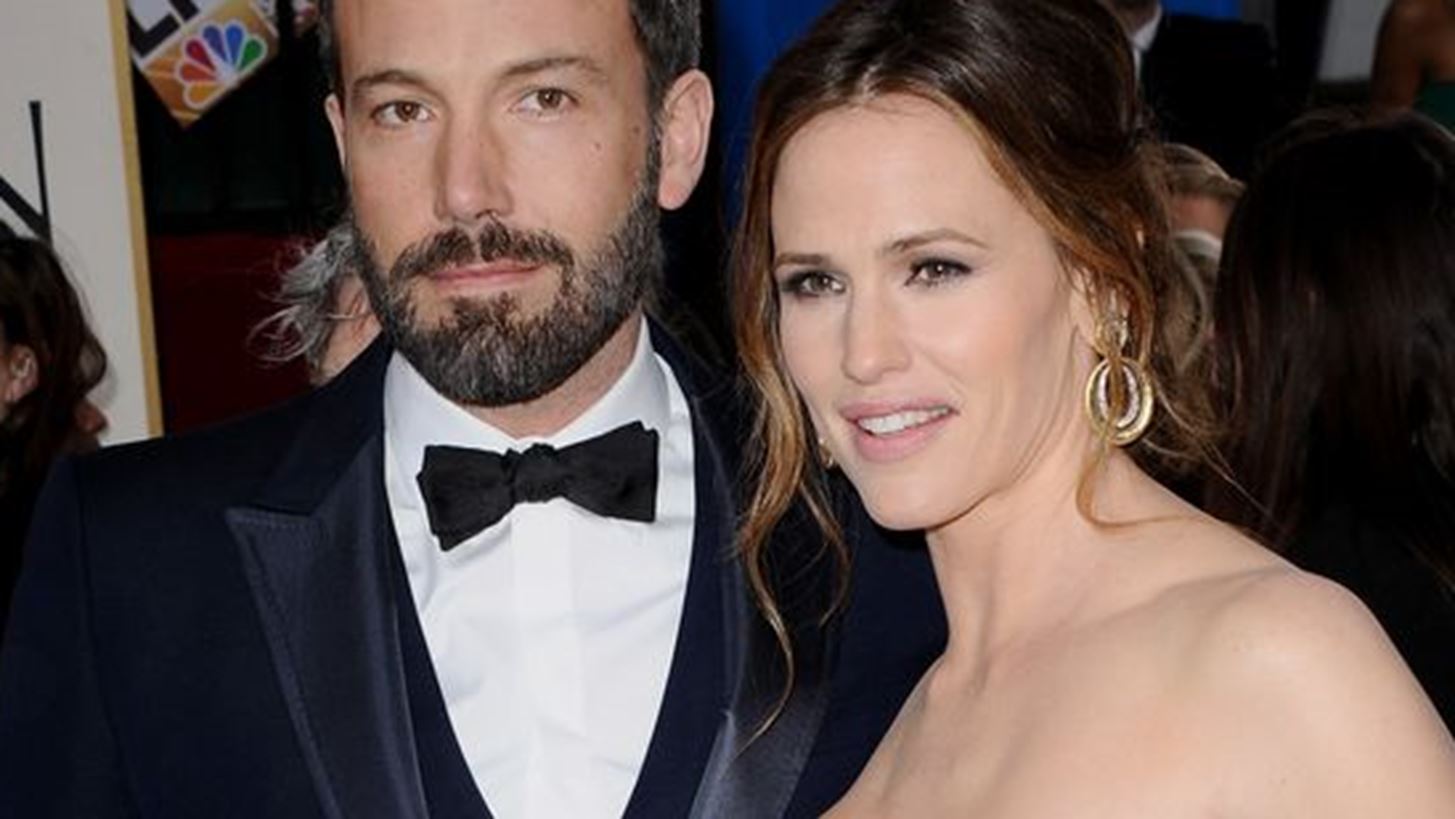 O Ben Affleck &#x3BA;&#x3B1;&#x3B9; &#x3B7; Jennifer Garner &#x3BE;&#x3B1;&#x3BD;&#x3B1;&#x3C3;&#x3BA;&#x3AD;&#x3C6;&#x3C4;&#x3BF;&#x3BD;&#x3C4;&#x3B1;&#x3B9; &#x3C4;&#x3BF; &#x3B4;&#x3B9;&#x3B1;&#x3B6;&#x3CD;&#x3B3;&#x3B9;&#x3CC; &#x3C4;&#x3BF;&#x3C5;&#x3C2;