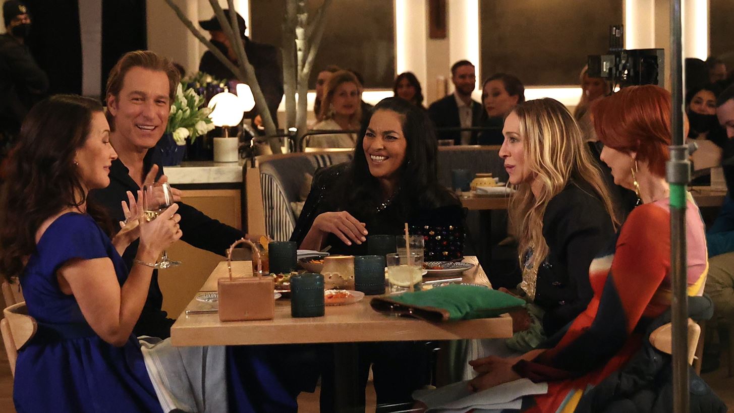 And Just Like That | &#x3A0;&#x3BF;&#x3B9;&#x3B1; &#x3B7;&#x3B8;&#x3BF;&#x3C0;&#x3BF;&#x3B9;&#x3CC;&#x3C2; &#x3B1;&#x3C0;&#x3CC; &#x3C4;&#x3B7;&#x3BD; original &#x3C3;&#x3B5;&#x3B9;&#x3C1;&#x3AC; &#x3B5;&#x3C0;&#x3B9;&#x3C3;&#x3C4;&#x3C1;&#x3AD;&#x3C6;&#x3B5;&#x3B9; &#x3C3;&#x3C4;&#x3B7; &#x3BD;&#x3AD;&#x3B1; &#x3C3;&#x3B5;&#x3B6;&#x3CC;&#x3BD; &#x3C4;&#x3BF;&#x3C5; &#x3C3;&#x3CC;&#x3BF;&#x3C5;;