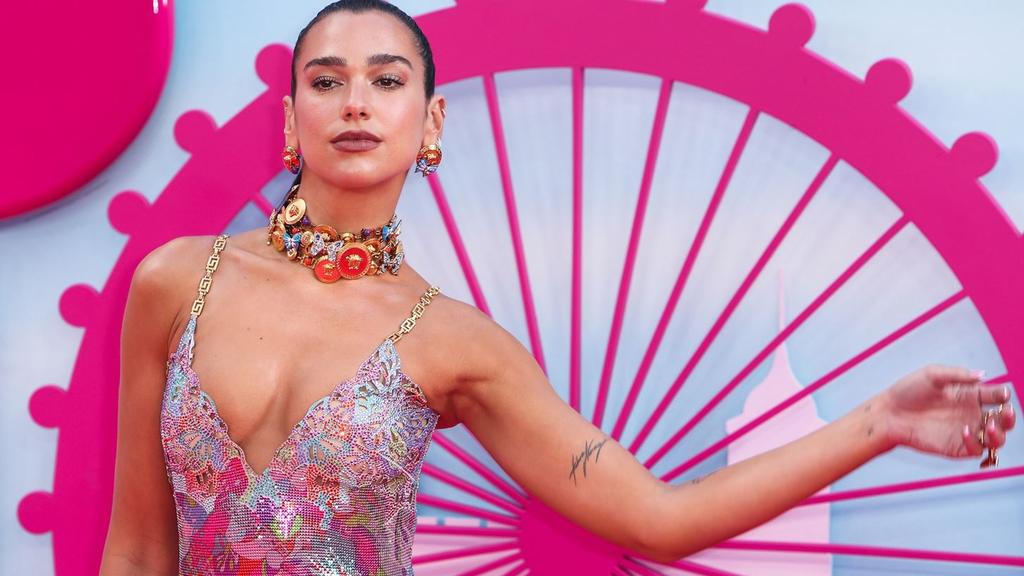 &#x3A4;&#x3BF; Hot Girl Summer &#x3C4;&#x3B7;&#x3C2; Dua Lipa