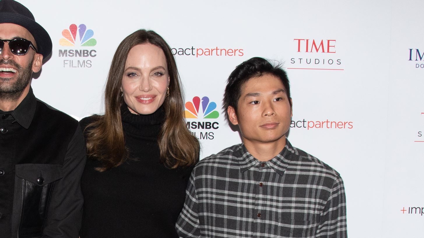 Pax Jolie-Pitt | &#x39F; 19&#x3C7;&#x3C1;&#x3BF;&#x3BD;&#x3BF;&#x3C2; &#x3B3;&#x3B9;&#x3BF;&#x3C2; &#x3C4;&#x3B7;&#x3C2; Angelina Jolie &#x3C7;&#x3C1;&#x3B7;&#x3C3;&#x3B9;&#x3BC;&#x3BF;&#x3C0;&#x3BF;&#x3B9;&#x3B5;&#x3AF; &#x3C8;&#x3B5;&#x3C5;&#x3B4;&#x3CE;&#x3BD;&#x3C5;&#x3BC;&#x3BF; &#x3C9;&#x3C2; &#x3BD;&#x3AD;&#x3BF;&#x3C2; &#x3BA;&#x3B1;&#x3BB;&#x3BB;&#x3B9;&#x3C4;&#x3AD;&#x3C7;&#x3BD;&#x3B7;&#x3C2;