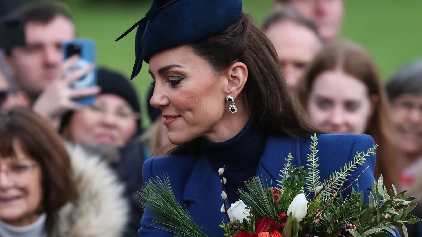 Kate Middleton | &#x397; &#x3C4;&#x3B5;&#x3BB;&#x3B5;&#x3C5;&#x3C4;&#x3B1;&#x3AF;&#x3B1; &#x3B4;&#x3B7;&#x3BC;&#x3CC;&#x3C3;&#x3B9;&#x3B1; &#x3B5;&#x3BC;&#x3C6;&#x3AC;&#x3BD;&#x3B9;&#x3C3;&#x3B7; &#x3C0;&#x3C1;&#x3B9;&#x3BD; &#x3B1;&#x3C0;&#x3CC; &#x3C4;&#x3BF; &#x3C3;&#x3BF;&#x3B2;&#x3B1;&#x3C1;&#x3CC; &#x3C7;&#x3B5;&#x3B9;&#x3C1;&#x3BF;&#x3C5;&#x3C1;&#x3B3;&#x3B5;&#x3AF;&#x3BF;