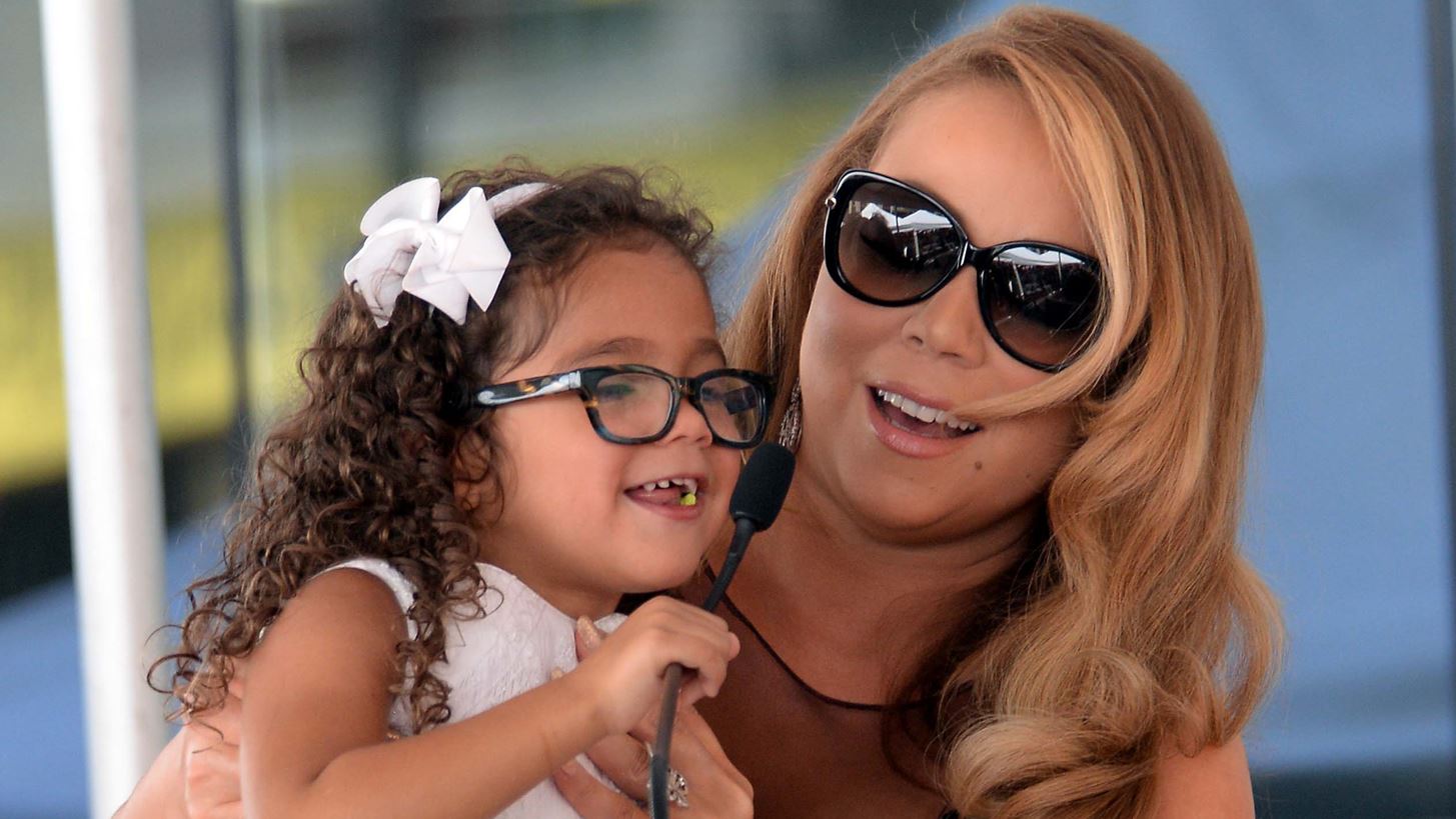 Mariah Carey | &#x397; 10&#x3C7;&#x3C1;&#x3BF;&#x3BD;&#x3B7; &#x3BA;&#x3CC;&#x3C1;&#x3B7; &#x3C4;&#x3B7;&#x3C2; &#x3C0;&#x3C1;&#x3C9;&#x3C4;&#x3B1;&#x3B3;&#x3C9;&#x3BD;&#x3B9;&#x3C3;&#x3C4;&#x3B5;&#x3AF; &#x3C3;&#x3B5; &#x3BA;&#x3B1;&#x3BC;&#x3C0;&#x3AC;&#x3BD;&#x3B9;&#x3B1; &#x3C1;&#x3BF;&#x3CD;&#x3C7;&#x3C9;&#x3BD; &#x3CC;&#x3C0;&#x3BF;&#x3C5; &#x3C5;&#x3C0;&#x3BF;&#x3B4;&#x3CD;&#x3B5;&#x3C4;&#x3B1;&#x3B9; &#x3C4;&#x3B7; &#x3B4;&#x3B9;&#x3AC;&#x3C3;&#x3B7;&#x3BC;&#x3B7; &#x3BC;&#x3B1;&#x3BC;&#x3AC; &#x3C4;&#x3B7;&#x3C2;