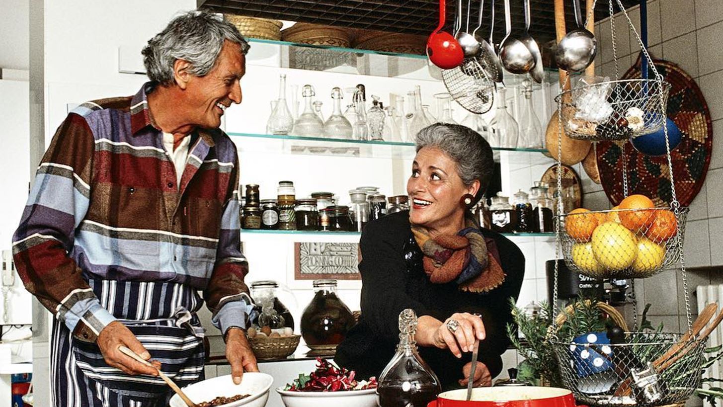 The Missoni Family Cookbook: &#x394;&#x3CD;&#x3BF; &#x3B1;&#x3C5;&#x3B8;&#x3B5;&#x3BD;&#x3C4;&#x3B9;&#x3BA;&#x3AD;&#x3C2; &#x3C3;&#x3C5;&#x3BD;&#x3C4;&#x3B1;&#x3B3;&#x3AD;&#x3C2; &#x3B1;&#x3C0;&#x3CC; &#x3C4;&#x3B7;&#x3BD; &#x3C0;&#x3B9;&#x3BF; &#x3B4;&#x3B9;&#x3AC;&#x3C3;&#x3B7;&#x3BC;&#x3B7; &#x3BF;&#x3B9;&#x3BA;&#x3BF;&#x3B3;&#x3AD;&#x3BD;&#x3B5;&#x3B9;&#x3B1; &#x399;&#x3C4;&#x3B1;&#x3BB;&#x3CE;&#x3BD;