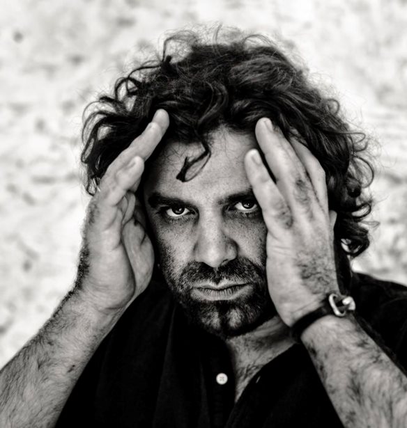 #Tidbits *: &#x39F; Konstantin Filippou &#x3C3;&#x3C4;&#x3B7;&#x3BD; &#x3A3;&#x3B1;&#x3BD;&#x3C4;&#x3BF;&#x3C1;&#x3AF;&#x3BD;&#x3B7;