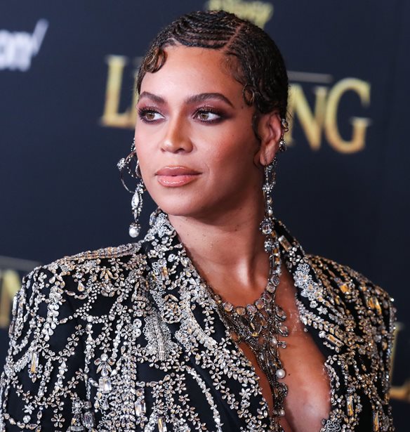 Beyonc&#xE9; | &#x39A;&#x3AC;&#x3B7;&#x3BA;&#x3B5; &#x3C4;&#x3BF; &#x3C0;&#x3B1;&#x3C4;&#x3C1;&#x3B9;&#x3BA;&#x3CC; &#x3C4;&#x3B7;&#x3C2; &#x3C3;&#x3C0;&#x3AF;&#x3C4;&#x3B9; &#x3C3;&#x3C4;&#x3BF; Huston