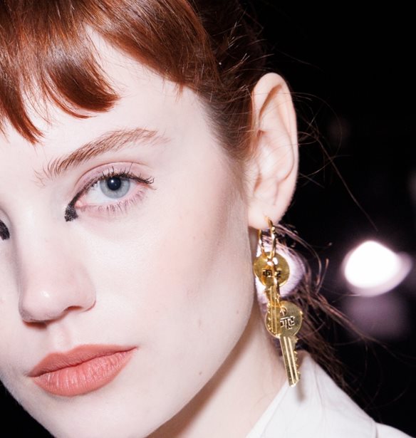 Microneedling &#x3C3;&#x3C4;&#x3BF; &#x3C3;&#x3C0;&#x3AF;&#x3C4;&#x3B9; | &#x3A4;&#x3BF; &#x3BA;&#x3B1;&#x3B9;&#x3BD;&#x3BF;&#x3C4;&#x3CC;&#x3BC;&#x3BF; skincare &#x3C0;&#x3C1;&#x3BF;&#x3CA;&#x3CC;&#x3BD; &#x3C0;&#x3BF;&#x3C5; &#x3C4;&#x3BF; &#x3BA;&#x3AC;&#x3BD;&#x3B5;&#x3B9; &#x3C0;&#x3C1;&#x3AC;&#x3BE;&#x3B7; &#x3B5;&#x3CD;&#x3BA;&#x3BF;&#x3BB;&#x3B1; &#x3BA;&#x3B1;&#x3B9; &#x3B1;&#x3BD;&#x3AD;&#x3BE;&#x3BF;&#x3B4;&#x3B1;