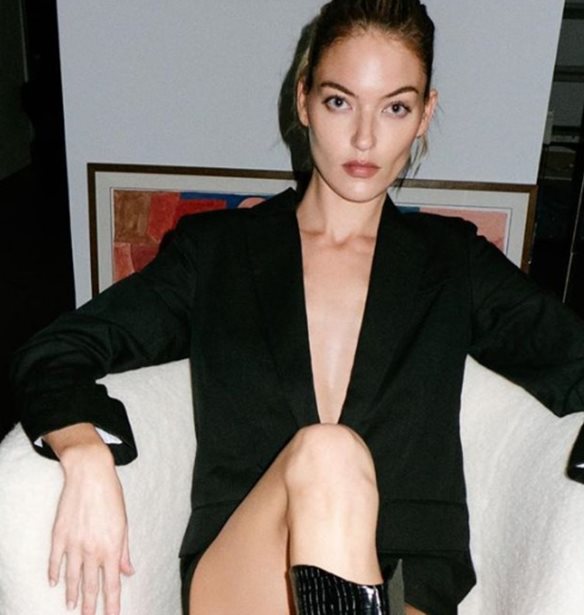 &#x394;&#x3B5;&#x3C2; &#x3B3;&#x3B9;&#x3B1;&#x3C4;&#x3AF; &#x3B7; Martha Hunt &#x3B5;&#x3AF;&#x3BD;&#x3B1;&#x3B9; &#x3C4;&#x3BF; style inspo &#x3BC;&#x3B1;&#x3C2; &#x3B3;&#x3B9;&#x3B1; &#x3B1;&#x3C5;&#x3C4;&#x3CC; &#x3C4;&#x3BF; &#x3C6;&#x3B8;&#x3B9;&#x3BD;&#x3CC;&#x3C0;&#x3C9;&#x3C1;&#x3BF;