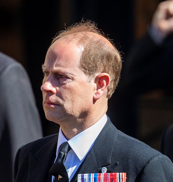 &#x3A0;&#x3C1;&#x3AF;&#x3B3;&#x3BA;&#x3B9;&#x3C0;&#x3B1;&#x3C2; Edward | H &#x3B4;&#x3AE;&#x3BB;&#x3C9;&#x3C3;&#x3AE; &#x3C4;&#x3BF;&#x3C5; &#x3B3;&#x3B9;&#x3B1; &#x3C4;&#x3B7;&#x3BD; &#x3BA;&#x3CC;&#x3BD;&#x3C4;&#x3C1;&#x3B1; &#x3C4;&#x3B7;&#x3C2; &#x3B2;&#x3B1;&#x3C3;&#x3B9;&#x3BB;&#x3B9;&#x3BA;&#x3AE;&#x3C2; &#x3BF;&#x3B9;&#x3BA;&#x3BF;&#x3B3;&#x3AD;&#x3BD;&#x3B5;&#x3B9;&#x3B1;&#x3C2; &#x3BC;&#x3B5; &#x3C4;&#x3BF;&#x3BD; Harry