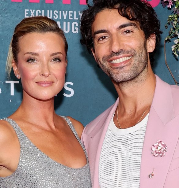 Justin Baldoni | &#x397; &#x3BA;&#x3B9;&#x3BD;&#x3B7;&#x3BC;&#x3B1;&#x3C4;&#x3BF;&#x3B3;&#x3C1;&#x3B1;&#x3C6;&#x3B9;&#x3BA;&#x3AE; &#x3C0;&#x3C1;&#x3CC;&#x3C4;&#x3B1;&#x3C3;&#x3B7; &#x3B3;&#x3AC;&#x3BC;&#x3BF;&#x3C5; &#x3C0;&#x3BF;&#x3C5; &#x3AD;&#x3BA;&#x3B1;&#x3BD;&#x3B5; &#x3C3;&#x3C4;&#x3B7; &#x3C3;&#x3CD;&#x3B6;&#x3C5;&#x3B3;&#x3CC; &#x3C4;&#x3BF;&#x3C5;, Emily