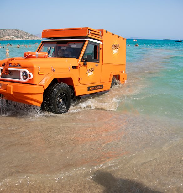 &#x3A4;&#x3B1; Ultimate Orange Parties by Aperol Spritz &#x3B5;&#x3C0;&#x3B9;&#x3C3;&#x3C4;&#x3C1;&#x3AD;&#x3C6;&#x3BF;&#x3C5;&#x3BD;  &#x3BA;&#x3B1;&#x3B9; &#x3B1;&#x3C5;&#x3C4;&#x3CC; &#x3C4;&#x3BF; &#x3BA;&#x3B1;&#x3BB;&#x3BF;&#x3BA;&#x3B1;&#x3AF;&#x3C1;&#x3B9;, &#x3C3;&#x3B5; &#x3CC;&#x3BB;&#x3B7; &#x3C4;&#x3B7;&#x3BD; &#x395;&#x3BB;&#x3BB;&#x3AC;&#x3B4;&#x3B1;!