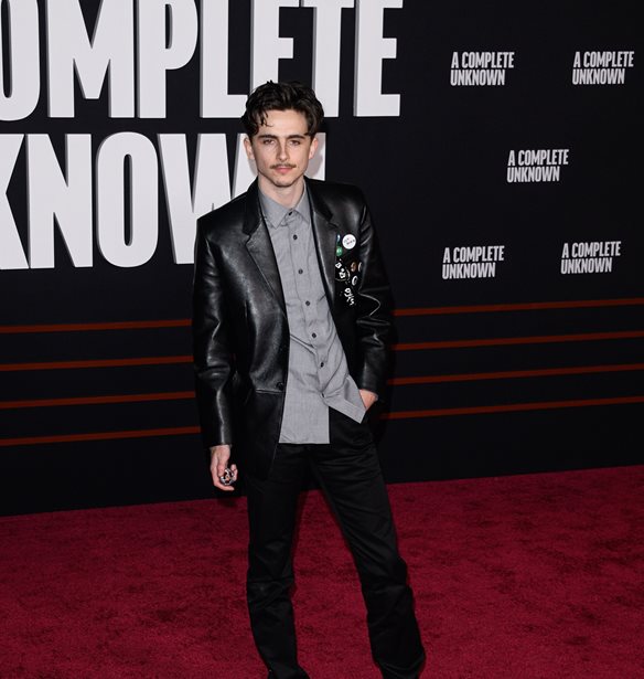 Timothee Chalamet | &#x39C;&#x3B5; &#x3BA;&#x3B1;&#x3C1;&#x3C6;&#x3AF;&#x3C4;&#x3C3;&#x3B5;&#x3C2; &#x3C4;&#x3BF;&#x3C5; Bob Dylan &#x3C3;&#x3C4;&#x3B7;&#x3BD; &#x3C0;&#x3C1;&#x3B5;&#x3BC;&#x3B9;&#x3AD;&#x3C1;&#x3B1; &#x3C4;&#x3B7;&#x3C2; &#x3C4;&#x3B1;&#x3B9;&#x3BD;&#x3AF;&#x3B1;&#x3C2; &#x3C4;&#x3BF;&#x3C5;