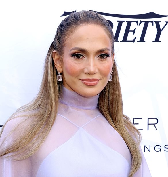 Jennifer Lopez | &#x397; &#x3B1;&#x3C0;&#x3BF;&#x3BA;&#x3AC;&#x3BB;&#x3C5;&#x3C8;&#x3B7; &#x3B3;&#x3B9;&#x3B1; &#x3C4;&#x3B7; &#x3B6;&#x3C9;&#x3AE; &#x3C4;&#x3B7;&#x3C2; &#x3C3;&#x3AE;&#x3BC;&#x3B5;&#x3C1;&#x3B1;