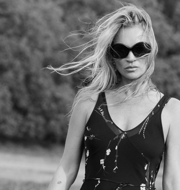 &#x397; Kate Moss &#x3C0;&#x3B1;&#x3C1;&#x3BF;&#x3C5;&#x3C3;&#x3B9;&#x3AC;&#x3B6;&#x3B5;&#x3B9; &#x3C4;&#x3B7; &#x3B4;&#x3B5;&#x3CD;&#x3C4;&#x3B5;&#x3C1;&#x3B7; &#x3C3;&#x3C5;&#x3BB;&#x3BB;&#x3BF;&#x3B3;&#x3AE; &#x3C4;&#x3B7;&#x3C2; &#x3B3;&#x3B9;&#x3B1; &#x3C4;&#x3B7; Zara &#x3BC;&#x3B1;&#x3B6;&#x3AF; &#x3BC;&#x3B5; &#x3C4;&#x3BF;&#x3BD; Bobby Gillespie
