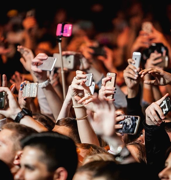 &#x393;&#x3B9;&#x3B1;&#x3C4;&#x3AF;, &#x3C4;&#x3B5;&#x3BB;&#x3B9;&#x3BA;&#x3AC;, &#x3C4;&#x3B1; smarthphones &#x3BA;&#x3AC;&#x3BD;&#x3BF;&#x3C5;&#x3BD; &#x3C4;&#x3CC;&#x3C3;&#x3BF; &#x3BA;&#x3B1;&#x3BA;&#x3CC; &#x3C3;&#x3C4;&#x3B7;&#x3BD; &#x3BA;&#x3BF;&#x3B9;&#x3BD;&#x3C9;&#x3BD;&#x3B9;&#x3BA;&#x3AE; &#x3BC;&#x3B1;&#x3C2; &#x3B6;&#x3C9;&#x3AE;