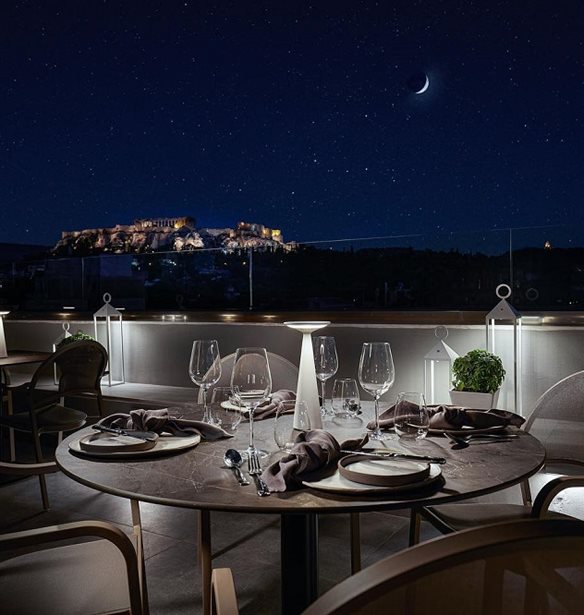 #Tidbits *: &#x39D;&#x3AD;&#x3B1; &#x386;&#x3C6;&#x3B9;&#x3BE;&#x3B7; &#x3BC;&#x3B5; &#x398;&#x3AD;&#x3B1; &#x391;&#x3BA;&#x3C1;&#x3CC;&#x3C0;&#x3BF;&#x3BB;&#x3B7;