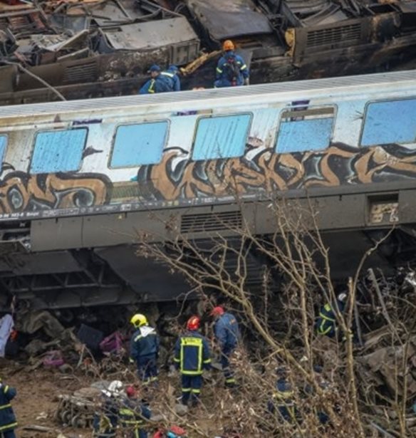 &#x3A3;&#x3CD;&#x3B3;&#x3BA;&#x3C1;&#x3BF;&#x3C5;&#x3C3;&#x3B7; &#x3C4;&#x3C1;&#x3AD;&#x3BD;&#x3C9;&#x3BD; &#x3C3;&#x3C4;&#x3B1; &#x3A4;&#x3AD;&#x3BC;&#x3C0;&#x3B7; | 40 &#x3BF;&#x3B9; &#x3BD;&#x3B5;&#x3BA;&#x3C1;&#x3BF;&#x3AF;, 72 &#x3BD;&#x3BF;&#x3C3;&#x3B7;&#x3BB;&#x3B5;&#x3C5;&#x3CC;&#x3BC;&#x3B5;&#x3BD;&#x3BF;&#x3B9;, &#x3BF;&#x3B9; 6 &#x3C3;&#x3B5; &#x39C;&#x395;&#x398; - &#x3A4;&#x3C1;&#x3B9;&#x3AE;&#x3BC;&#x3B5;&#x3C1;&#x3BF; &#x3B5;&#x3B8;&#x3BD;&#x3B9;&#x3BA;&#x3CC; &#x3C0;&#x3AD;&#x3BD;&#x3B8;&#x3BF;&#x3C2; [&#x3B5;&#x3B9;&#x3BA;&#x3CC;&#x3BD;&#x3B5;&#x3C2; - &#x3B2;&#x3AF;&#x3BD;&#x3C4;&#x3B5;&#x3BF;]