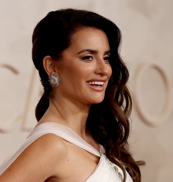 Oscars 2025 | &#x39F;&#x3B9; &#x3C0;&#x3B9;&#x3BF; &#x3BA;&#x3BF;&#x3BC;&#x3C8;&#x3AD;&#x3C2; beauty &#x3C4;&#x3AC;&#x3C3;&#x3B5;&#x3B9;&#x3C2; &#x3C0;&#x3BF;&#x3C5; &#x3BE;&#x3B5;&#x3C7;&#x3C9;&#x3C1;&#x3AF;&#x3C3;&#x3B1;&#x3BC;&#x3B5; &#x3C3;&#x3C4;&#x3BF; &#x3BA;&#x3CC;&#x3BA;&#x3BA;&#x3B9;&#x3BD;&#x3BF; &#x3C7;&#x3B1;&#x3BB;&#x3AF;