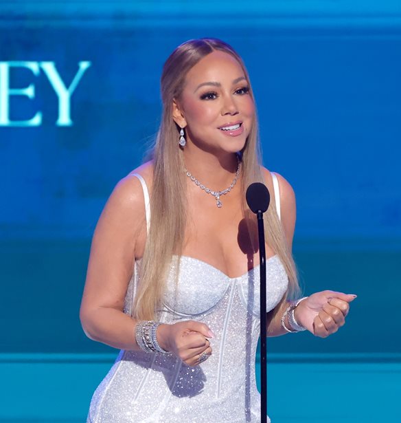 Mariah Carey | &#x397; &#x3B1;&#x3BD;&#x3C4;&#x3AF;&#x3B4;&#x3C1;&#x3B1;&#x3C3;&#x3AE; &#x3C4;&#x3B7;&#x3C2; &#x3CC;&#x3C4;&#x3B1;&#x3BD; &#x3AD;&#x3BC;&#x3B1;&#x3B8;&#x3B5; &#x3BC;&#x3AE;&#x3BD;&#x3B5;&#x3C2; &#x3BC;&#x3B5;&#x3C4;&#x3AC; &#x3CC;&#x3C4;&#x3B9; &#x3B7; Katy Perry &#x3C0;&#x3AE;&#x3B3;&#x3B5; &#x3C3;&#x3C4;&#x3BF; &#x3B4;&#x3B9;&#x3AC;&#x3C3;&#x3C4;&#x3B7;&#x3BC;&#x3B1;