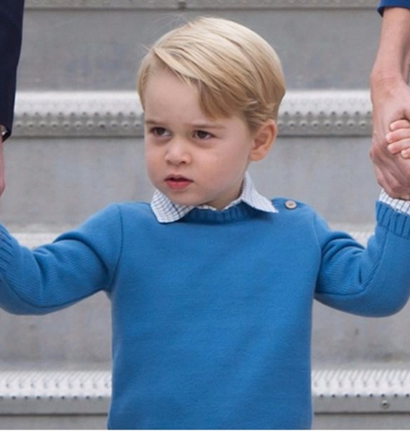 &#x39F; &#x3A0;&#x3C1;&#x3AF;&#x3B3;&#x3BA;&#x3B9;&#x3C0;&#x3B1;&#x3C2; George &#x3BC;&#x3BF;&#x3B9;&#x3AC;&#x3B6;&#x3B5;&#x3B9; &#x3CC;&#x3BB;&#x3BF; &#x3BA;&#x3B1;&#x3B9; &#x3C0;&#x3B5;&#x3C1;&#x3B9;&#x3C3;&#x3C3;&#x3CC;&#x3C4;&#x3B5;&#x3C1;&#x3BF; &#x3C3;&#x3C4;&#x3BF;&#x3BD; &#x3C0;&#x3B1;&#x3C4;&#x3AD;&#x3C1;&#x3B1; &#x3C4;&#x3BF;&#x3C5;, &#x3C0;&#x3C1;&#x3AF;&#x3B3;&#x3BA;&#x3B9;&#x3C0;&#x3B1; William (&#x3C6;&#x3C9;&#x3C4;&#x3BF;)