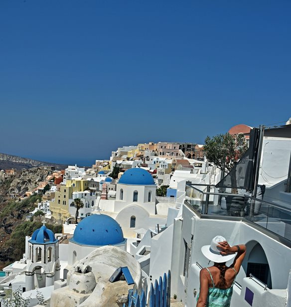 Greek Islands by Assouline | H &#x3C0;&#x3BF;&#x3BB;&#x3C5;&#x3C4;&#x3B5;&#x3BB;&#x3AE;&#x3C2; &#x3AD;&#x3BA;&#x3B4;&#x3BF;&#x3C3;&#x3B7; &#x3C0;&#x3BF;&#x3C5; &#x3BC;&#x3B1;&#x3C2; &#x3BA;&#x3AC;&#x3BD;&#x3B5;&#x3B9; &#x3BD;&#x3B1; &#x3C3;&#x3BA;&#x3B5;&#x3C6;&#x3C4;&#x3CC;&#x3BC;&#x3B1;&#x3C3;&#x3C4;&#x3B5; &#x3AE;&#x3B4;&#x3B7; &#x3C4;&#x3B9;&#x3C2; &#x3B4;&#x3B9;&#x3B1;&#x3BA;&#x3BF;&#x3C0;&#x3AD;&#x3C2;