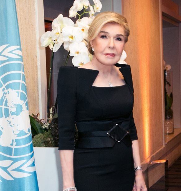 &#x39C;&#x3B1;&#x3C1;&#x3B9;&#x3AC;&#x3BD;&#x3BD;&#x3B1; &#x392;&#x3B1;&#x3C1;&#x3B4;&#x3B9;&#x3BD;&#x3BF;&#x3B3;&#x3B9;&#x3AC;&#x3BD;&#x3BD;&#x3B7; | &#x397; &#x3B3;&#x3C5;&#x3BD;&#x3B1;&#x3AF;&#x3BA;&#x3B1; &#x3C0;&#x3BF;&#x3C5; &#x3AD;&#x3C6;&#x3B5;&#x3C1;&#x3B5; &#x3C4;&#x3B7;&#x3BD; &#x3B5;&#x3BB;&#x3C0;&#x3AF;&#x3B4;&#x3B1; &#x3C3;&#x3C4;&#x3B7; &#x3B6;&#x3C9;&#x3AE; &#x3C7;&#x3B9;&#x3BB;&#x3B9;&#x3AC;&#x3B4;&#x3C9;&#x3BD; &#x3C0;&#x3B1;&#x3B9;&#x3B4;&#x3B9;&#x3CE;&#x3BD;