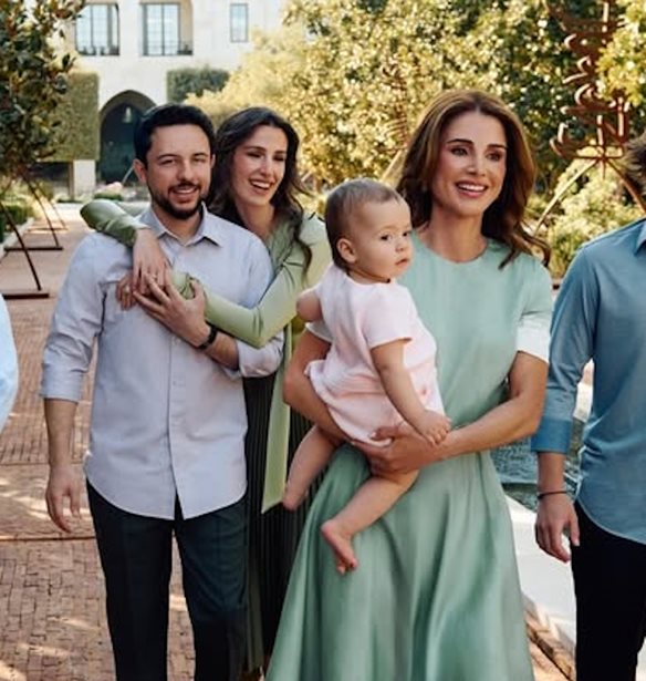 Η Ράνια της Ιορδανίας μοιράστηκε σπάνια φωτογραφία με τον ελληνικής καταγωγής γαμπρό της, Jameel Alexander Thermiotis