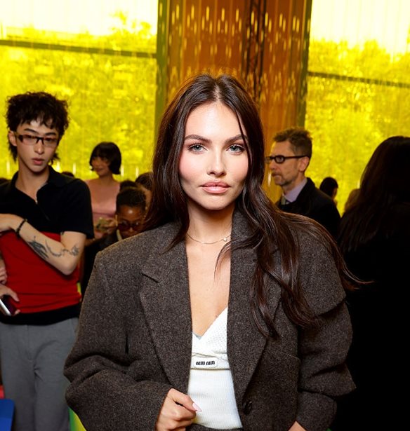 &quot;&#x3A6;&#x3C4;&#x3AC;&#x3BD;&#x3B5;&#x3B9; &#x3C0;&#x3B9;&#x3B1;!&quot;: &#x397; Thylane Blondeau, &#x3C4;&#x3BF; &quot;&#x3BF;&#x3BC;&#x3BF;&#x3C1;&#x3C6;&#x3CC;&#x3C4;&#x3B5;&#x3C1;&#x3BF; &#x3BA;&#x3BF;&#x3C1;&#x3AF;&#x3C4;&#x3C3;&#x3B9; &#x3C3;&#x3C4;&#x3BF;&#x3BD; &#x3BA;&#x3CC;&#x3C3;&#x3BC;&#x3BF;&quot; &#x3B1;&#x3C0;&#x3B1;&#x3BD;&#x3C4;&#x3AC; &#x3C3;&#x3C4;&#x3BF;&#x3C5;&#x3C2; haters