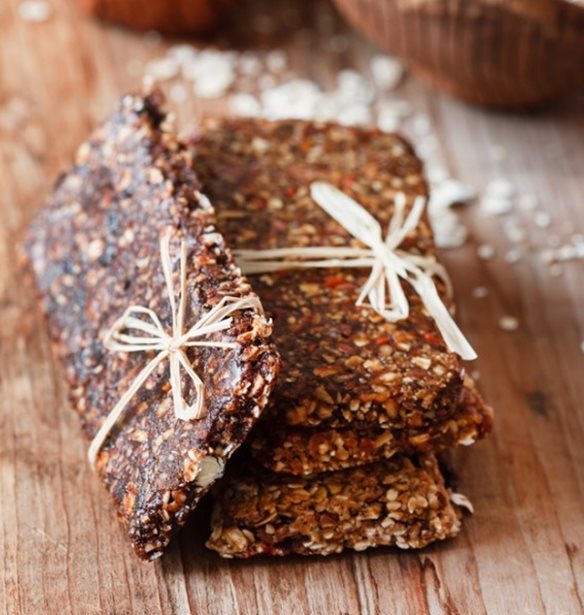 Νηστίσιμες μπάρες δημητριακών (με γεύση carrot cake!)