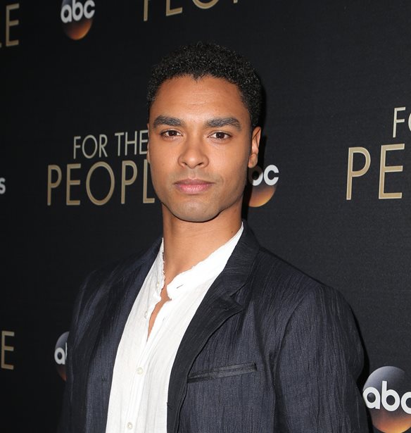 Rege-Jean Page | &#x386;&#x3BA;&#x3BF;&#x3C5;&#x3C3;&#x3AD; &#x3C4;&#x3BF;&#x3BD; &#x3BD;&#x3B1; &#x3C4;&#x3C1;&#x3B1;&#x3B3;&#x3BF;&#x3C5;&#x3B4;&#x3AC;&#x3B5;&#x3B9; &#x3C3;&#x3C4;&#x3B1; &#x3B5;&#x3BB;&#x3BB;&#x3B7;&#x3BD;&#x3B9;&#x3BA;&#x3AC; &#x3B3;&#x3B9;&#x3B1; &#x3C4;&#x3BF;&#x3BD; &#x3BD;&#x3AD;&#x3BF; &#x3C4;&#x3BF;&#x3C5; &#x3C1;&#x3CC;&#x3BB;&#x3BF;