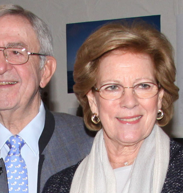 &#x397; &#x3B5;&#x3BC;&#x3C6;&#x3AC;&#x3BD;&#x3B9;&#x3C3;&#x3B7; &#x3C4;&#x3B7;&#x3C2; &#x386;&#x3BD;&#x3BD;&#x3B1;&#x3C2;-&#x39C;&#x3B1;&#x3C1;&#x3AF;&#x3B1;&#x3C2; &#x3BC;&#x3B5; Zeus &#x2B; Dione &#x3C3;&#x3C4;&#x3BF; pre-wedding &#x3C0;&#x3AC;&#x3C1;&#x3C4;&#x3B9;