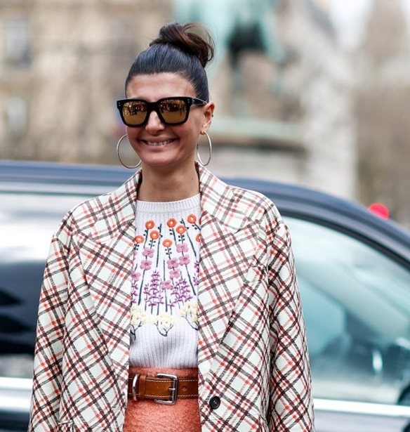 &#x397; &#x3B5;&#x3B3;&#x3BA;&#x3C5;&#x3BC;&#x3BF;&#x3BD;&#x3BF;&#x3CD;&#x3C3;&#x3B1; Giovanna Battaglia &#x3C6;&#x3CC;&#x3C1;&#x3B5;&#x3C3;&#x3B5; &#x3C4;&#x3BF; &#x3C4;&#x3AD;&#x3BB;&#x3B5;&#x3B9;&#x3BF; party dress