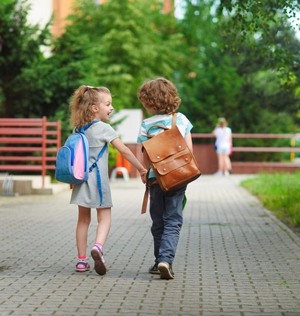 Back to School : &#x397; &#x3B1;&#x3BD;&#x3AC;&#x3B3;&#x3BA;&#x3B7; &#x3BA;&#x3B1;&#x3B9; &#x3B7; &#x3C3;&#x3B7;&#x3BC;&#x3B1;&#x3C3;&#x3AF;&#x3B1; &#x3C4;&#x3B7;&#x3C2; &#x3AE;&#x3C0;&#x3B9;&#x3B1;&#x3C2; &#x3C0;&#x3C1;&#x3BF;&#x3C3;&#x3B1;&#x3C1;&#x3BC;&#x3BF;&#x3B3;&#x3AE;&#x3C2;