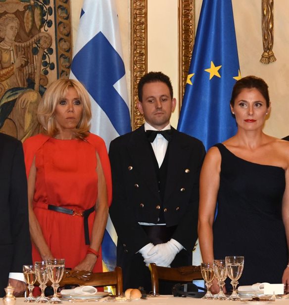 &#x392;rigitte Macron: &#x3A4;&#x3B9; &#x3C6;&#x3CC;&#x3C1;&#x3B5;&#x3C3;&#x3B5; &#x3C3;&#x3C4;&#x3BF; &#x3B5;&#x3C0;&#x3AF;&#x3C3;&#x3B7;&#x3BC;&#x3BF; &#x3B4;&#x3B5;&#x3AF;&#x3C0;&#x3BD;&#x3BF;;
