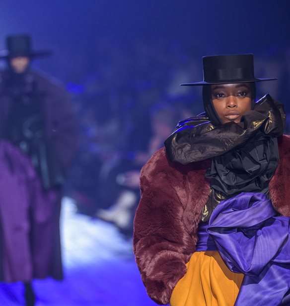 Marc Jacobs Φθινόπωρο/Χειμώνας '18-'19: Μια ωδή στην υψηλή ραπτική των '80s