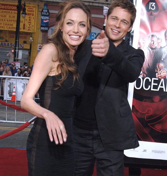 Brad Pitt-Angelina Jolie: &#x3A0;&#x3BF;&#x3B9;o&#x3C2; &#x3B1;&#x3BD;&#x3B1;&#x3BB;&#x3B1;&#x3BC;&#x3B2;&#x3AC;&#x3BD;&#x3B5;&#x3B9; &#x3C4;&#x3B5;&#x3BB;&#x3B9;&#x3BA;&#x3AC; &#x3C4;&#x3B7;&#x3BD; &#x3BA;&#x3B7;&#x3B4;&#x3B5;&#x3BC;&#x3BF;&#x3BD;&#x3AF;&#x3B1; &#x3C4;&#x3C9;&#x3BD; &#x3C0;&#x3B1;&#x3B9;&#x3B4;&#x3B9;&#x3CE;&#x3BD; &#x3C4;&#x3BF;&#x3C5;&#x3C2;;